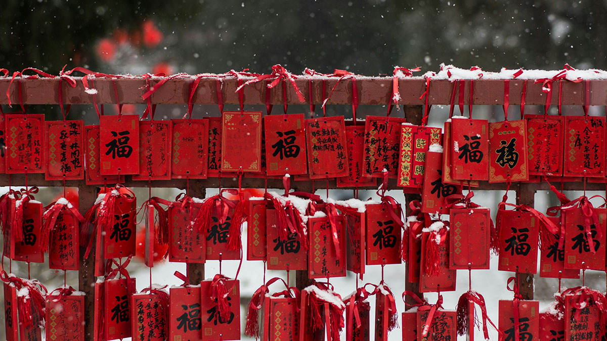 How to send money home for Lunar New Year 